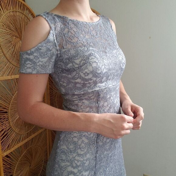 Night Way Silver Lace Evening Gown 4 - Picture 2 of 9